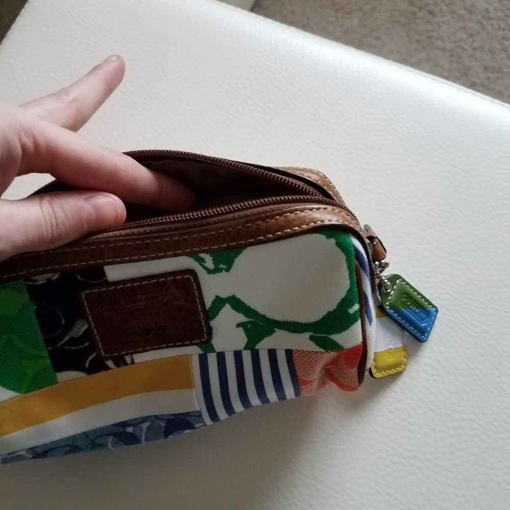 Coach Cosmetic Bag - Picture 3 of 4